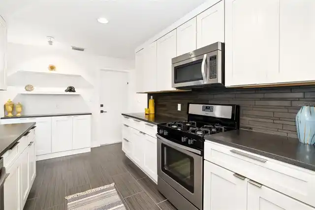 Listing Photo 18