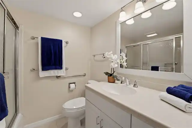 Listing Photo 22