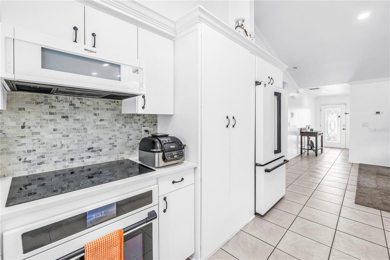 Listing Photo 18