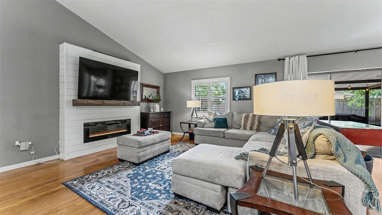 Listing Photo 8