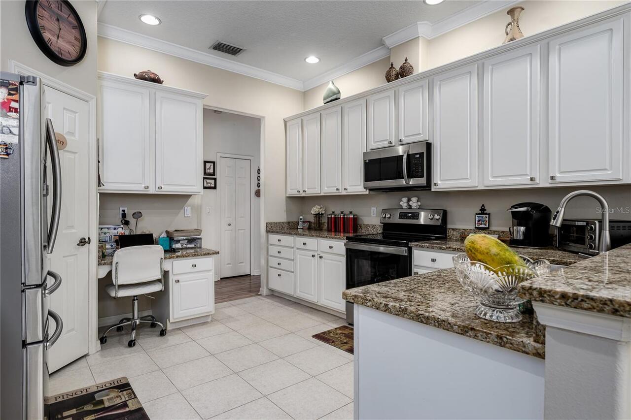 Listing Photo 16