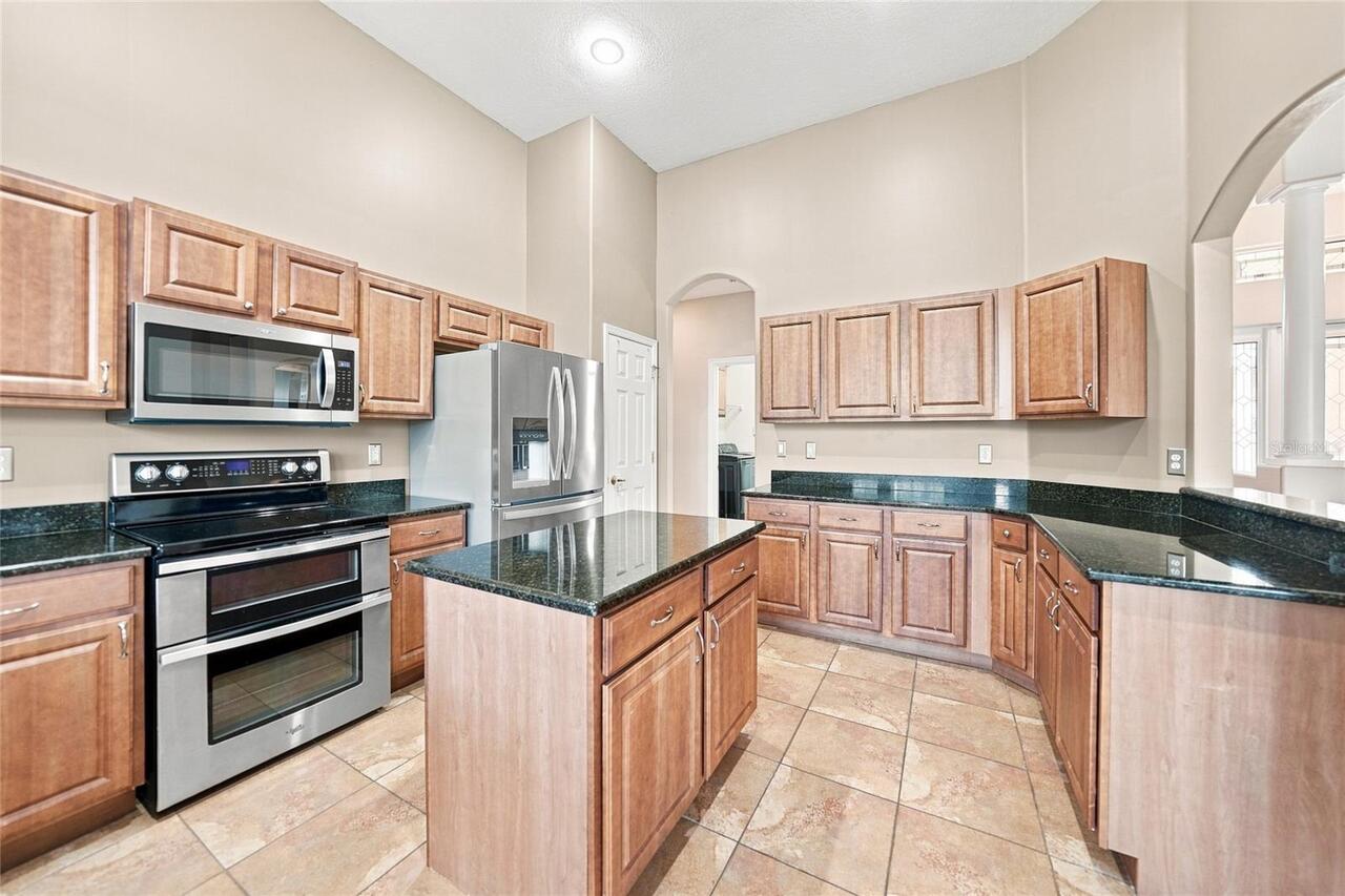 Listing Photo 14
