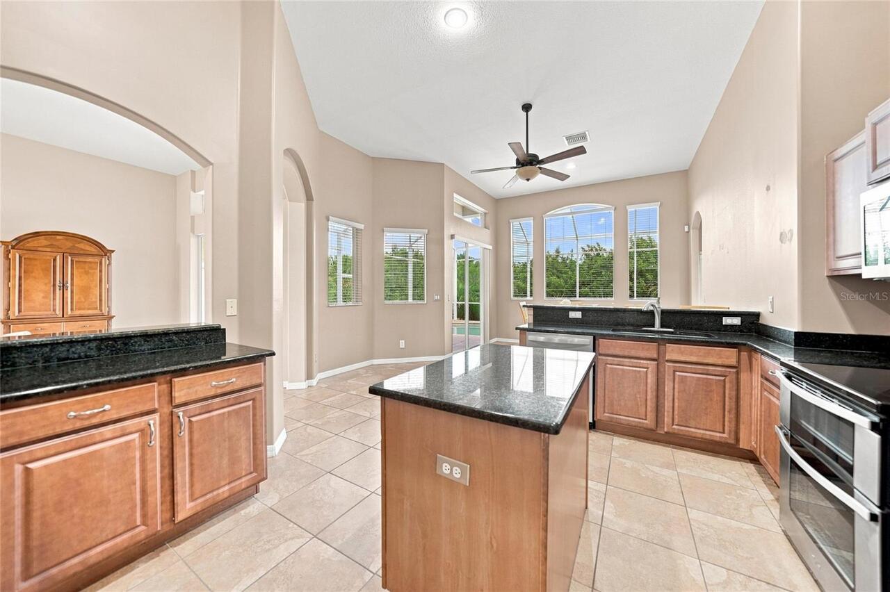 Listing Photo 16