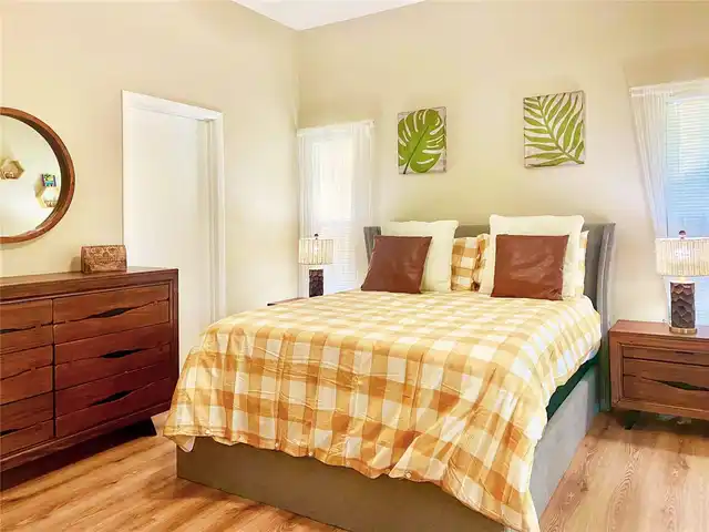 Listing Photo 16