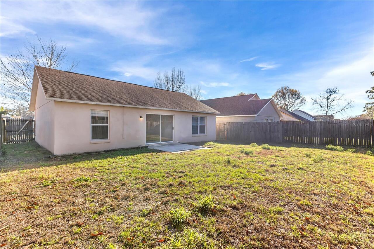 Listing Photo 12