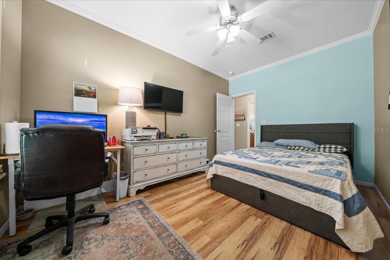 Listing Photo 38