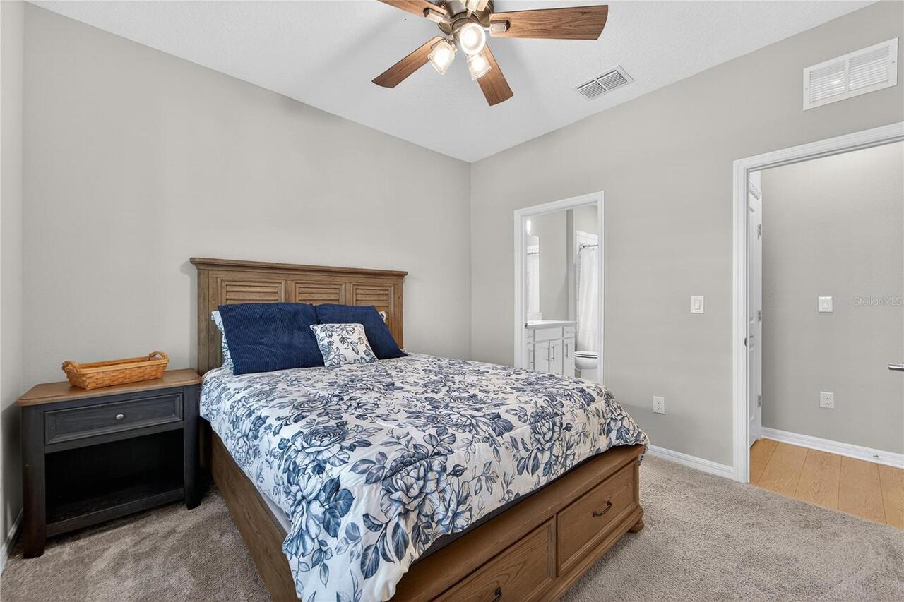Listing Photo 33
