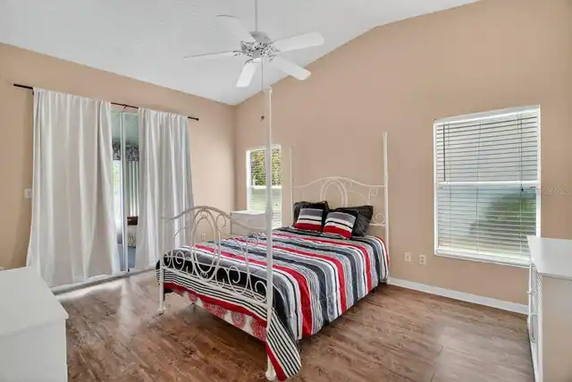 Listing Photo 15