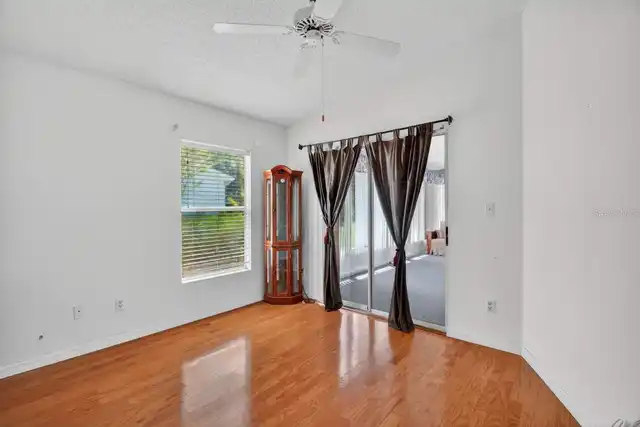 Listing Photo 23
