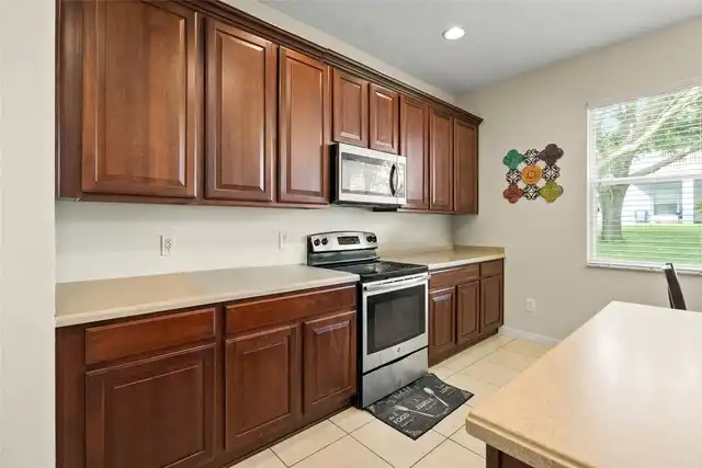 Listing Photo 9