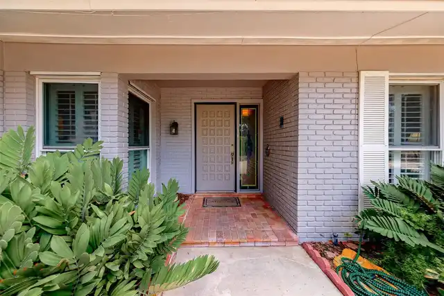 Listing Photo 6