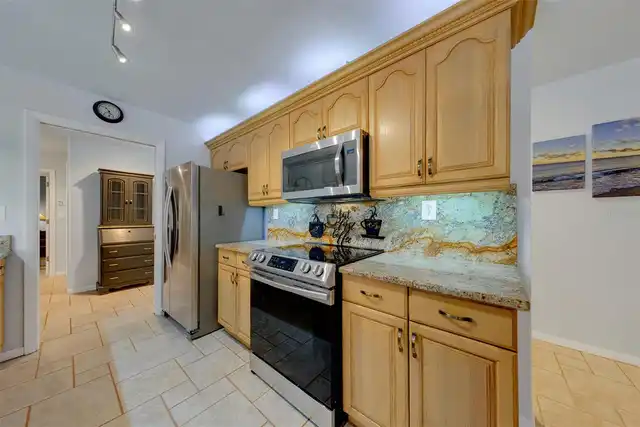 Listing Photo 15