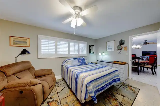 Listing Photo 42