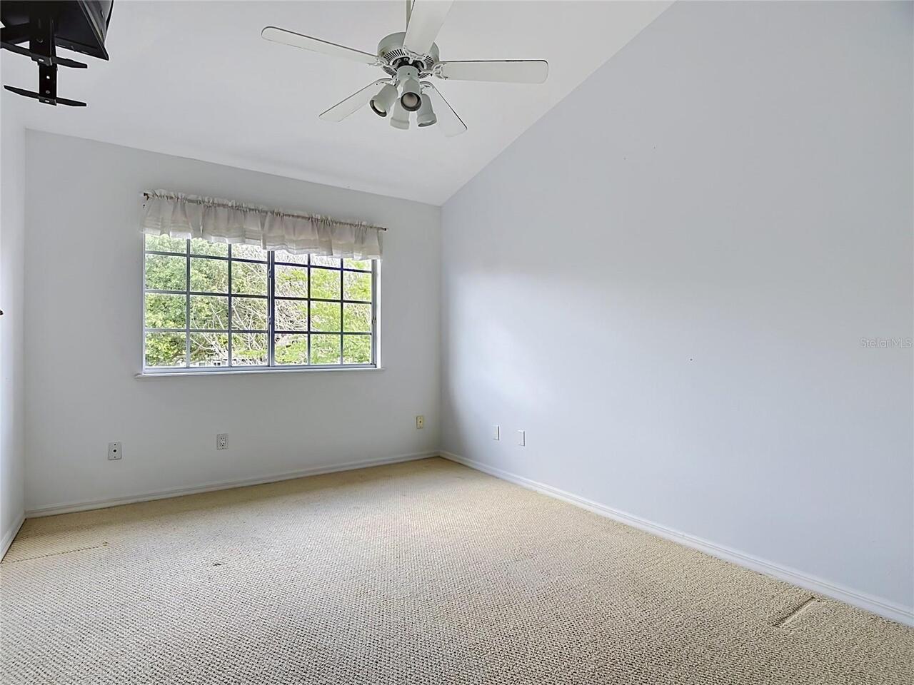 Listing Photo 43