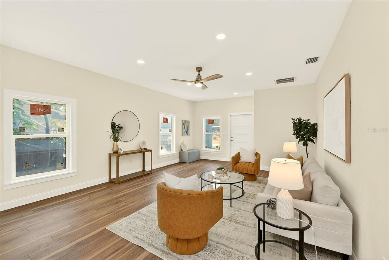 Listing Photo 9