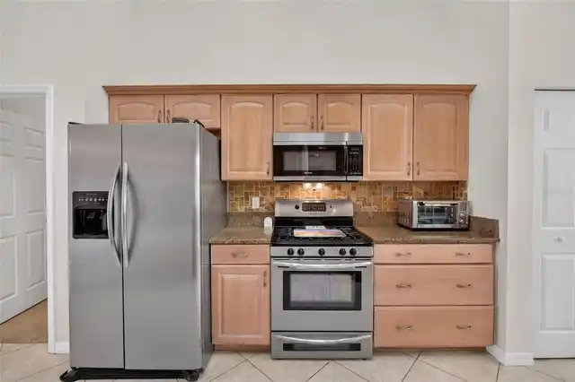 Listing Photo 18