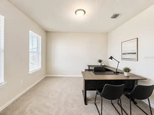Listing Photo 9