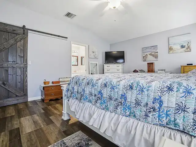 Listing Photo 19