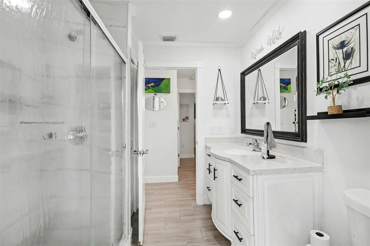 Listing Photo 24