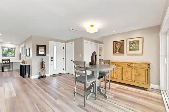Listing Photo 9