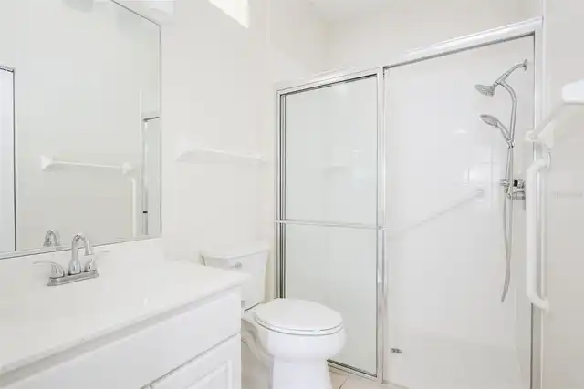Listing Photo 12