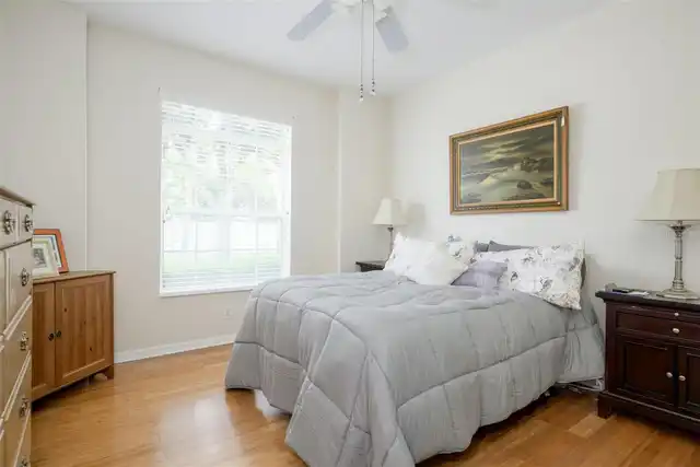 Listing Photo 14