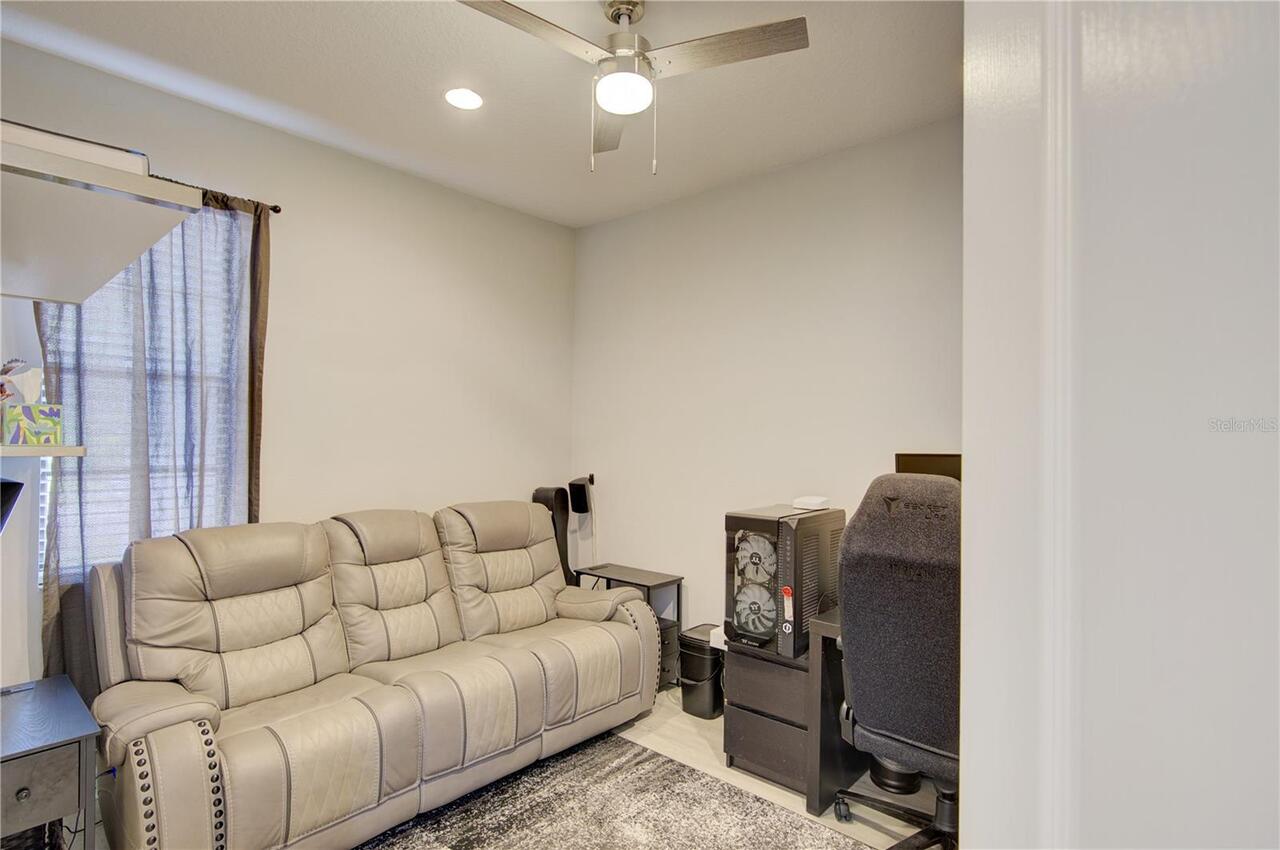 Listing Photo 17