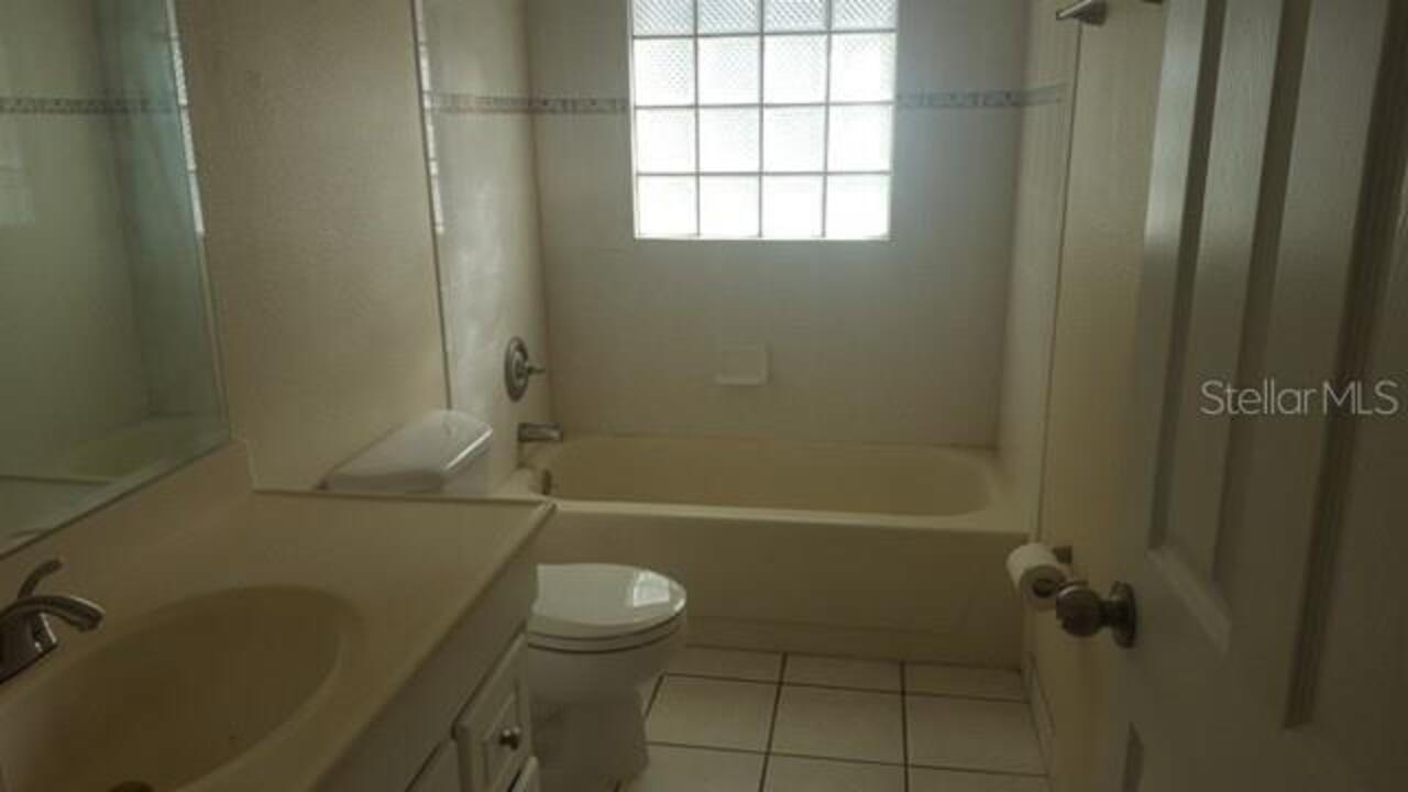 Listing Photo 12