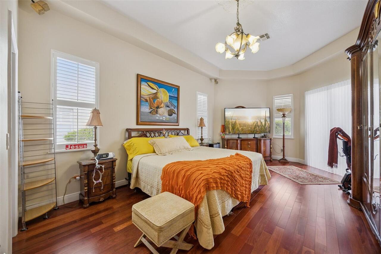 Listing Photo 18