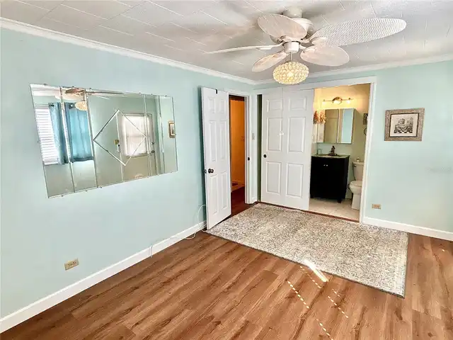 Listing Photo 13