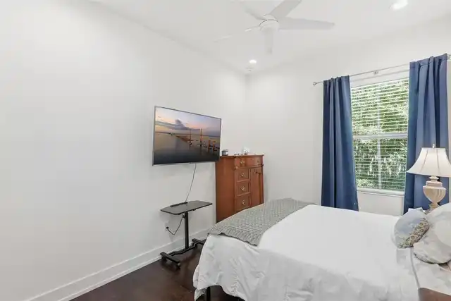 Listing Photo 19