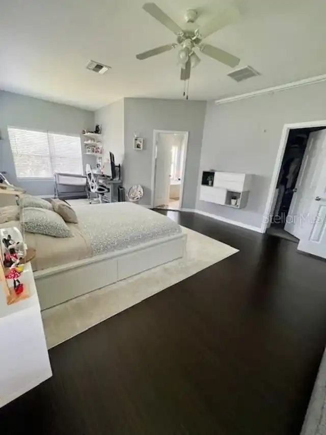 Listing Photo 12