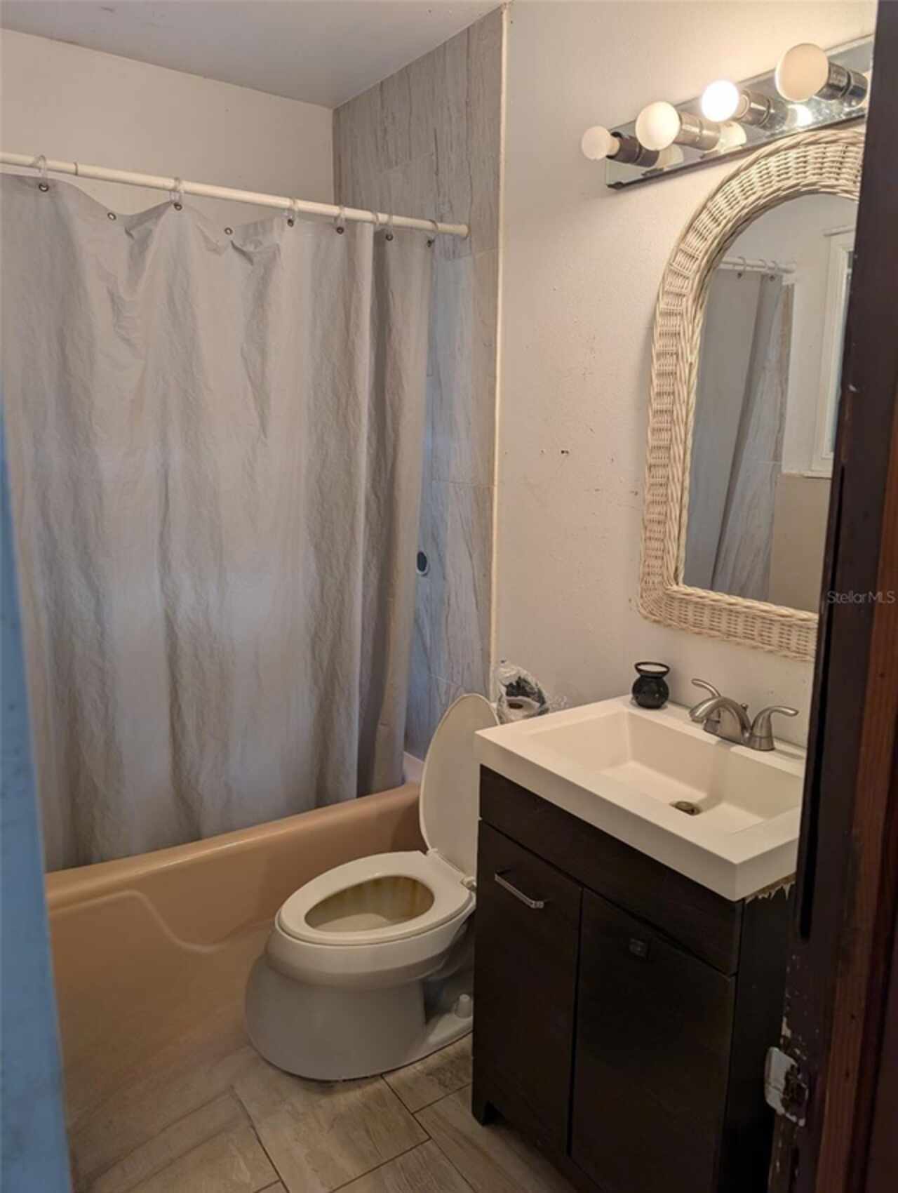 Listing Photo 9