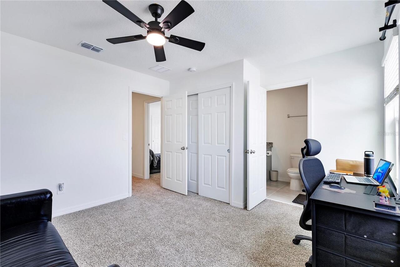 Listing Photo 17