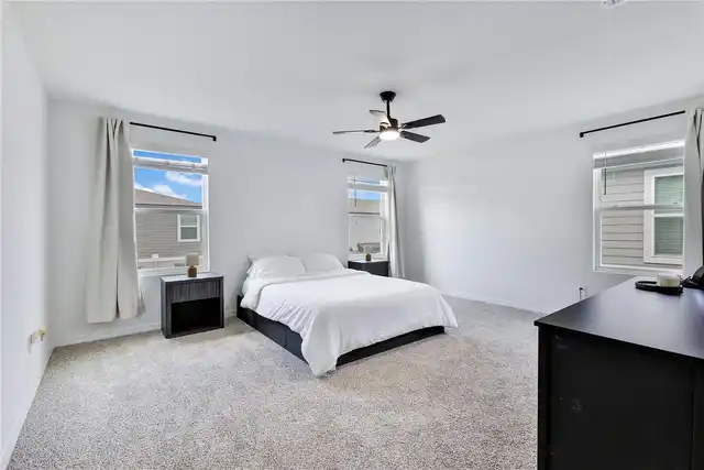 Listing Photo 12