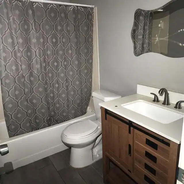 Listing Photo 12
