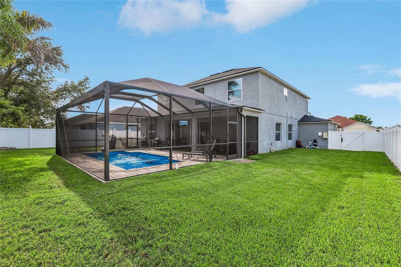 Listing Photo 11