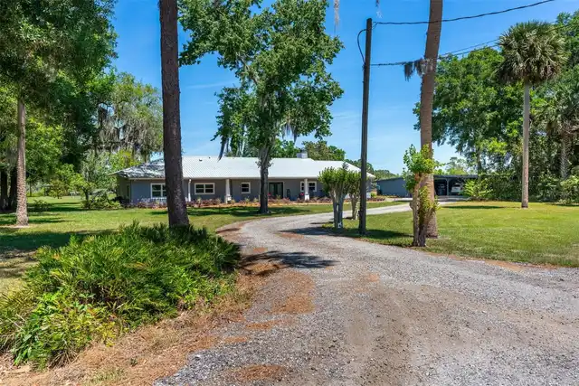 Listing Photo 9