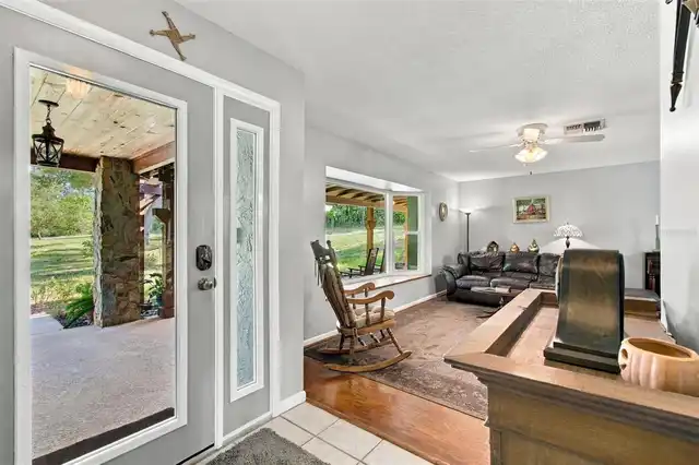 Listing Photo 6