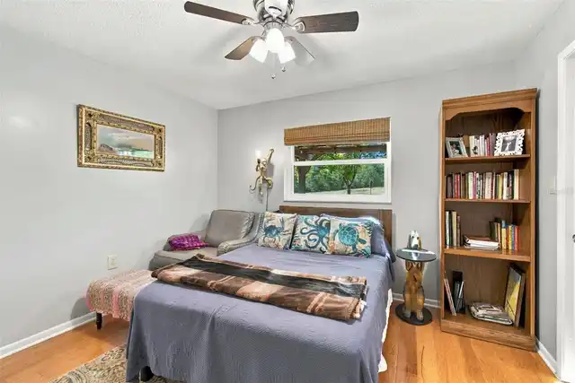 Listing Photo 18