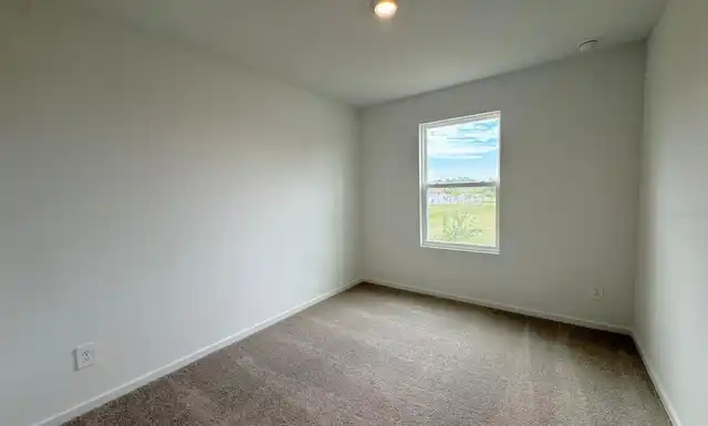 Listing Photo 11