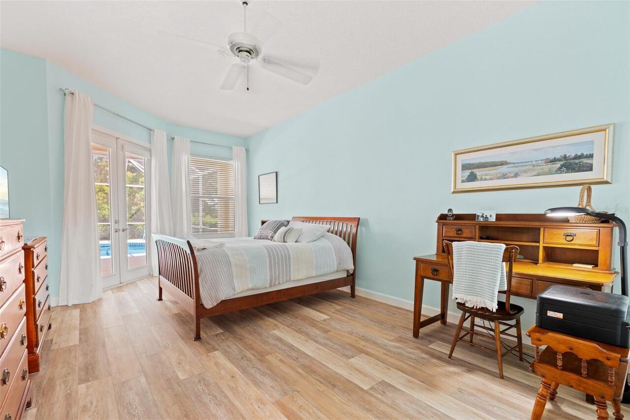 Listing Photo 23