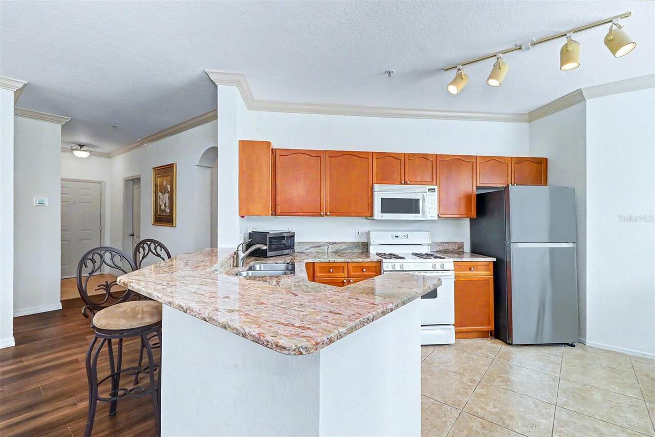 Listing Photo 8