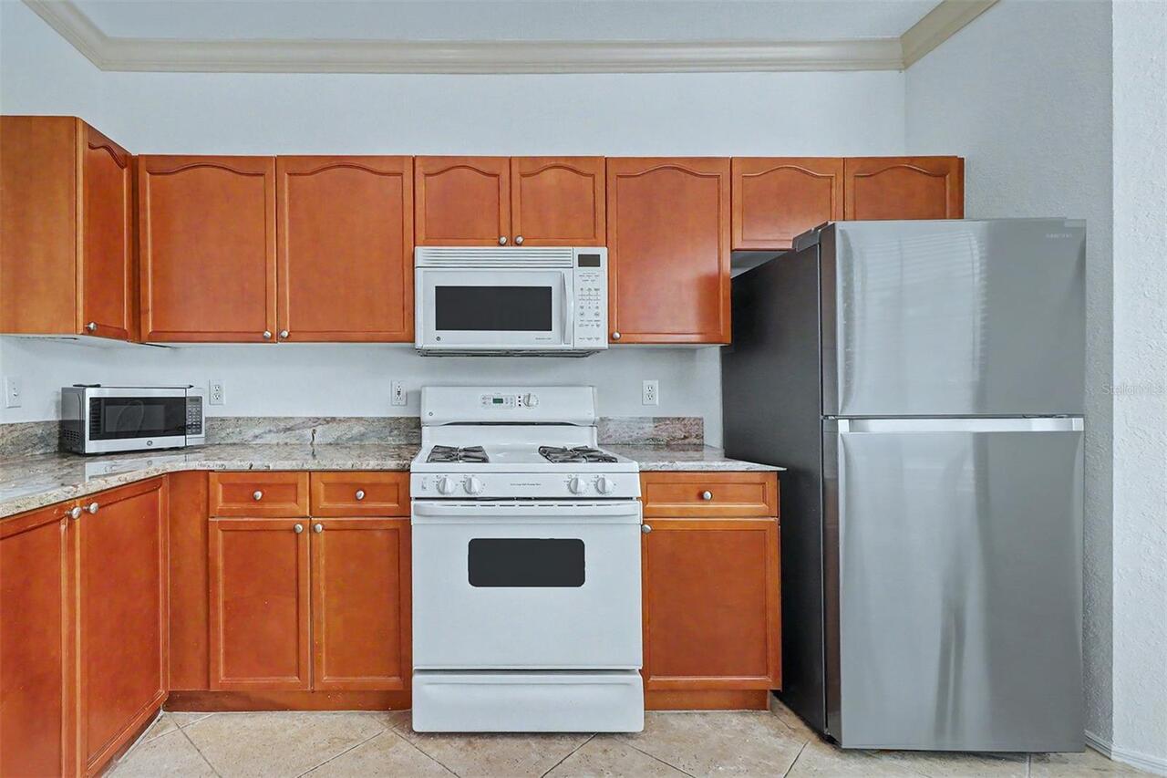 Listing Photo 9