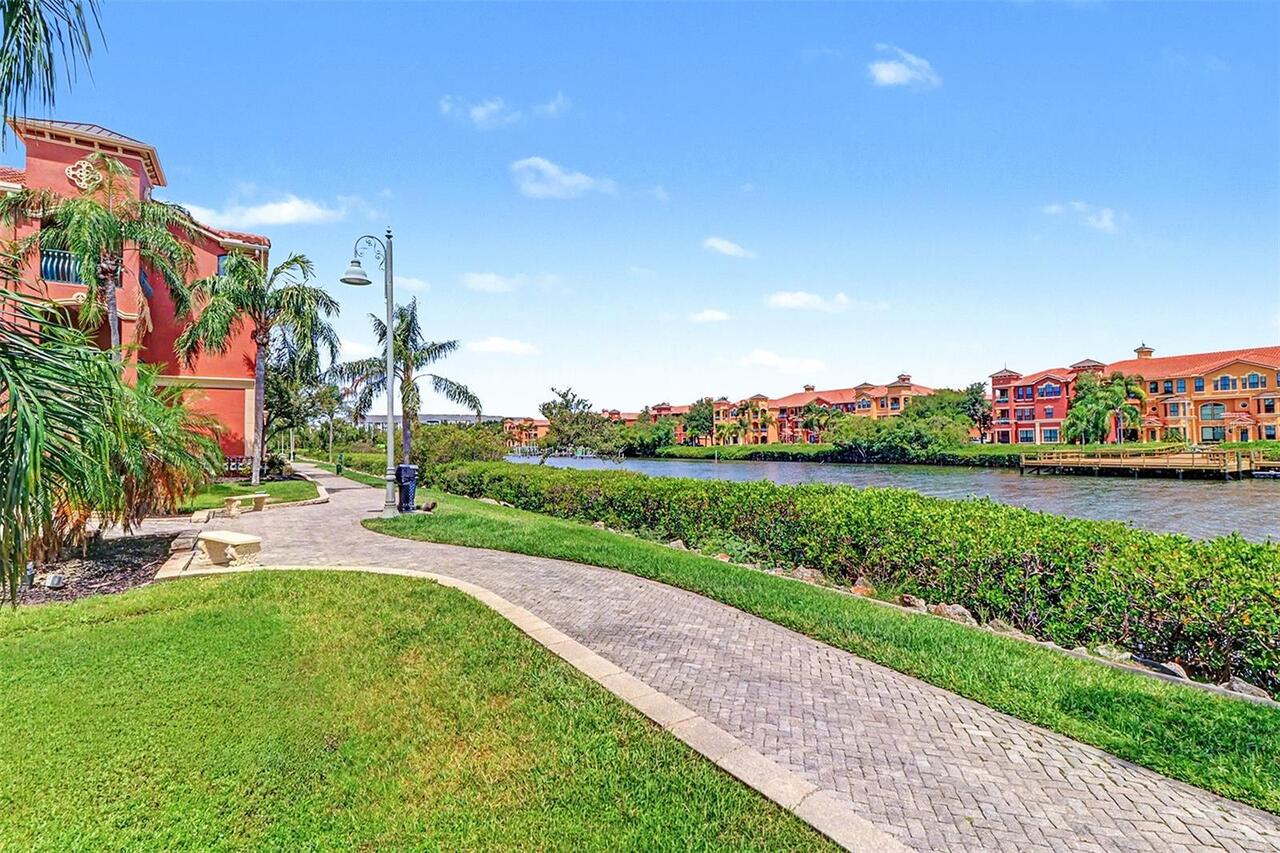 Listing Photo 25