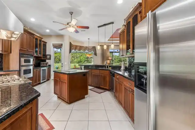 Listing Photo 17