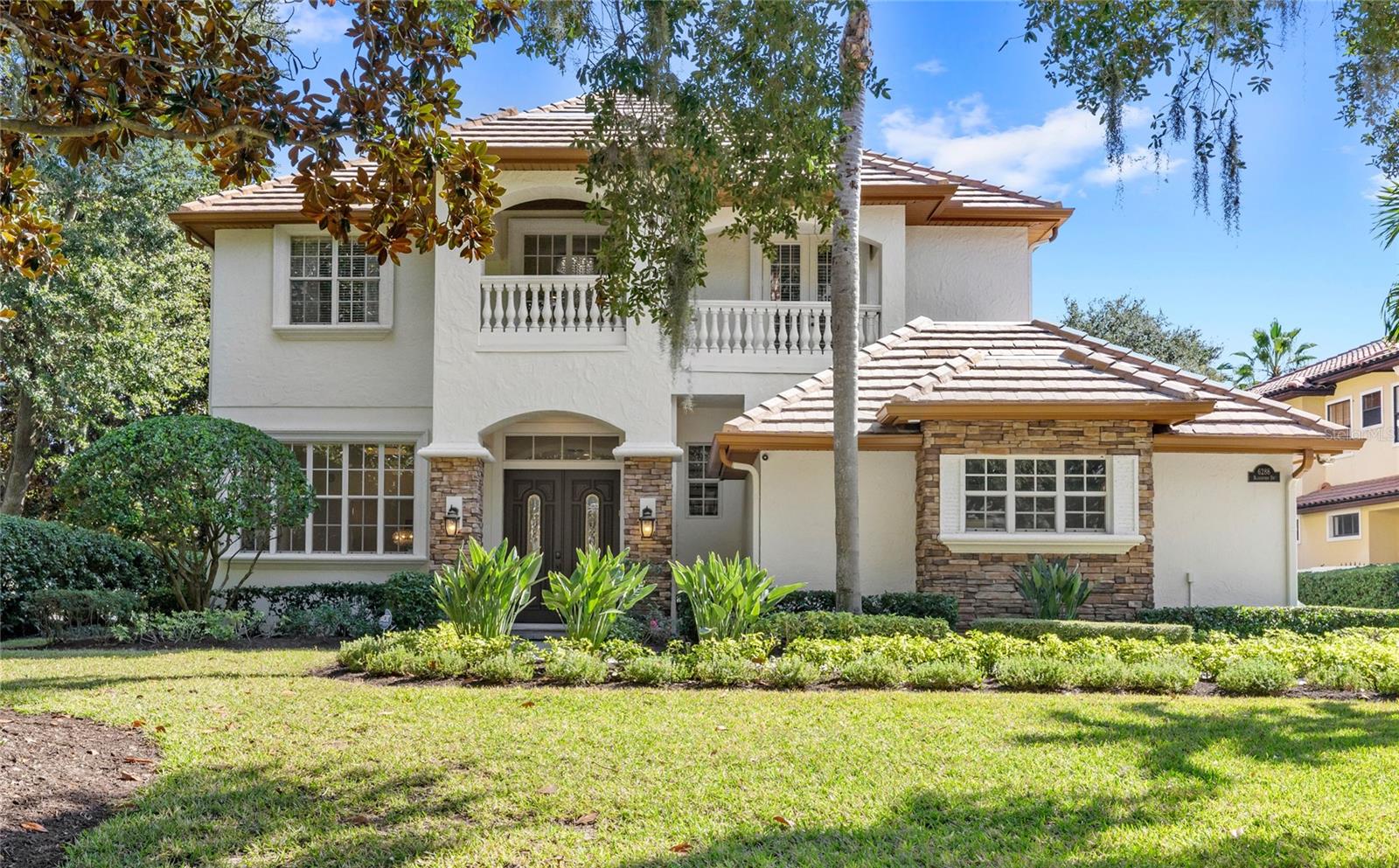 5BR, Home, 4BA, $2,600,000
Read More
