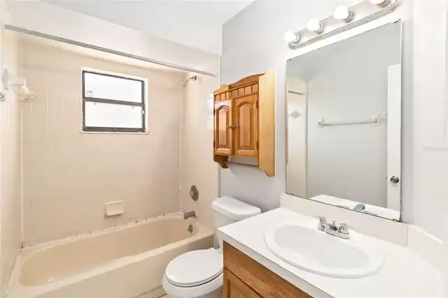 Listing Photo 15