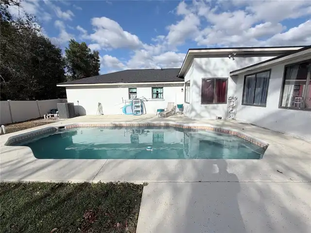 Listing Photo 15