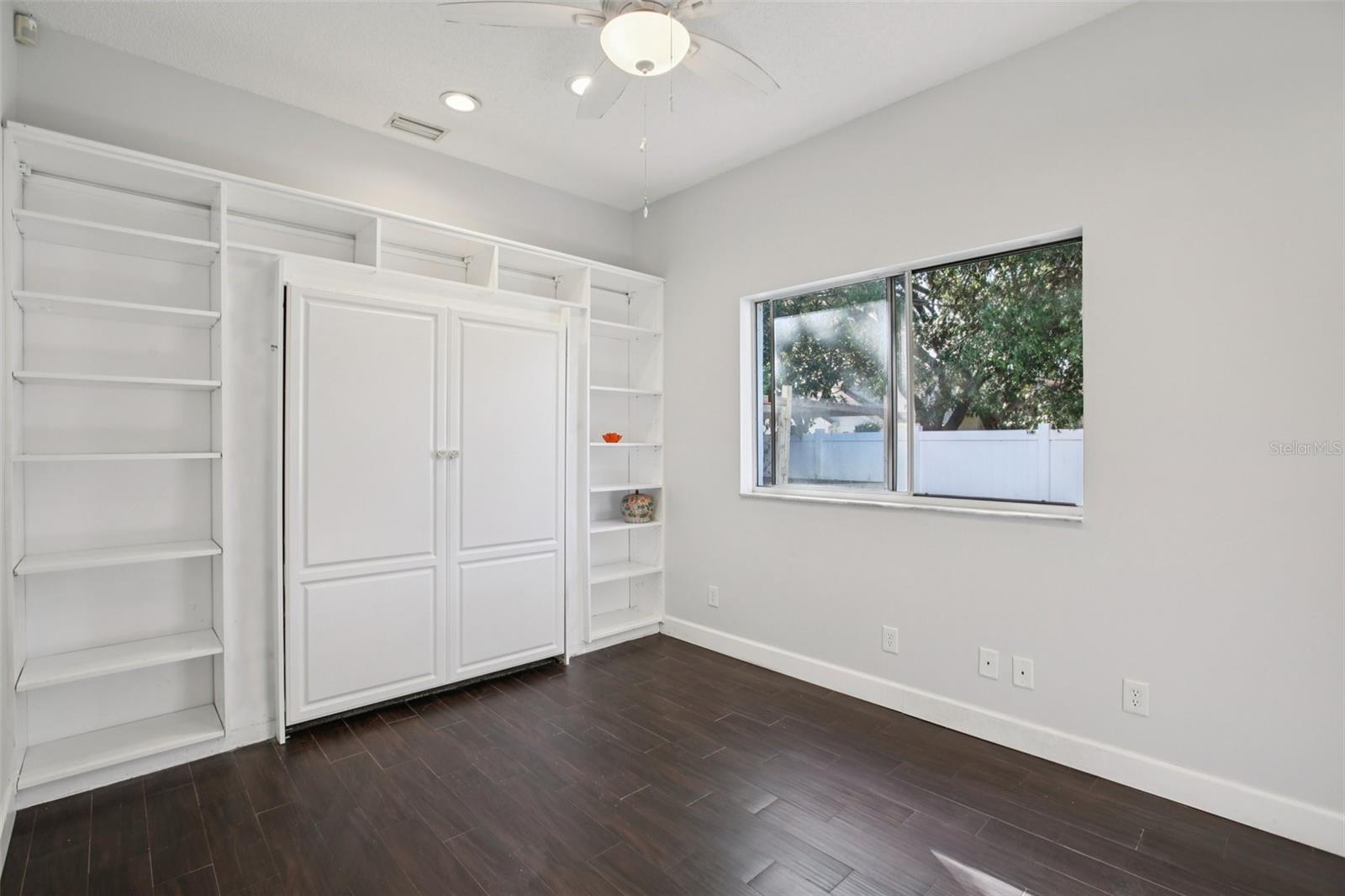 Listing Photo 10